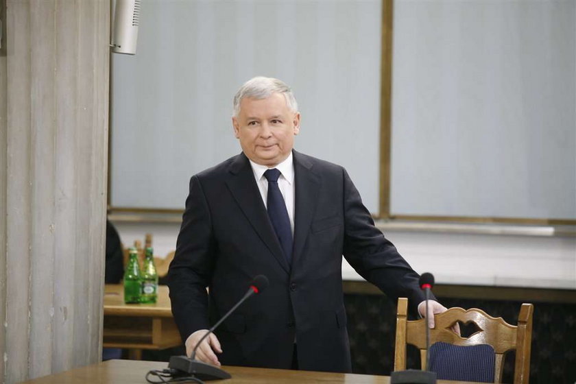 Kaczyński likwiduje PiS?