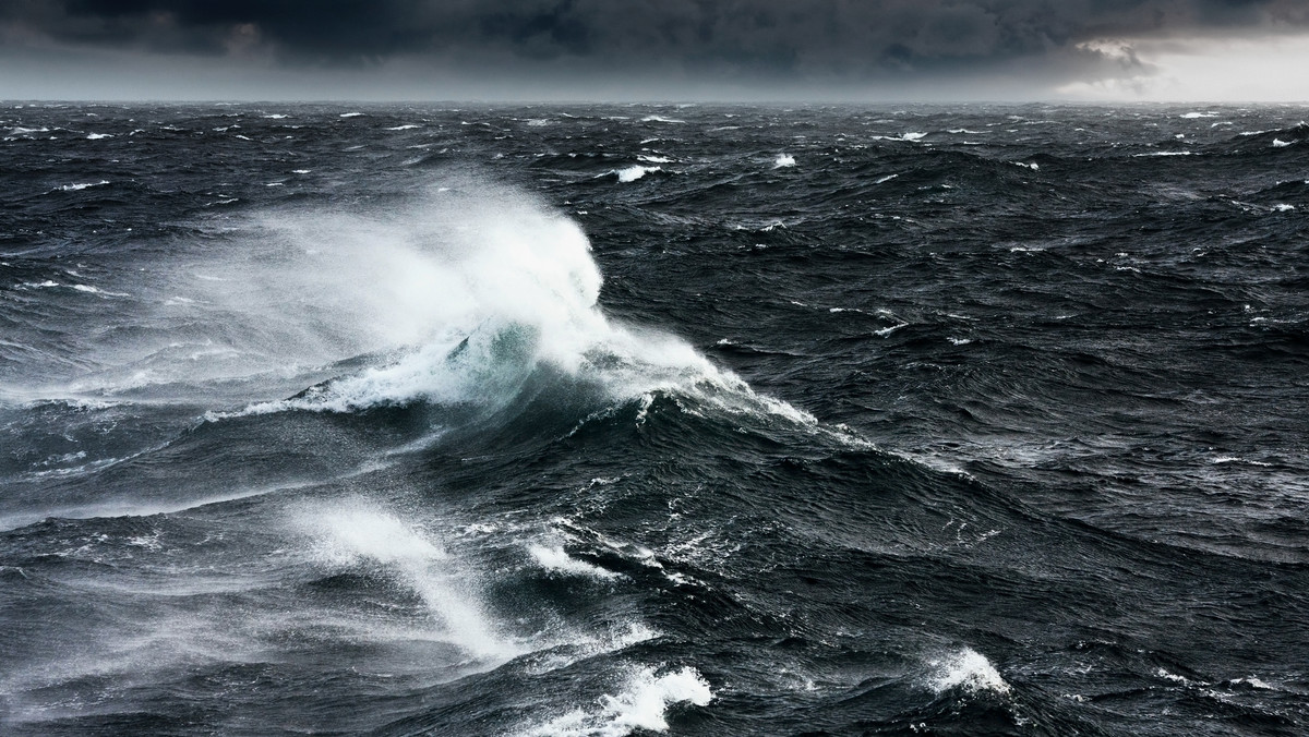 Instytut Meteorologii i Gospodarki Wodnej wydał w piątek ostrzeżenie o możliwym sztormie na Bałtyku. Prędkość silnego wiatru z północy może osiągnąć nawet siedem stopni w skali Beauforta.