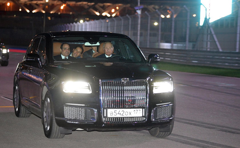 Putin z prezydentem Egiptu na wycieczce