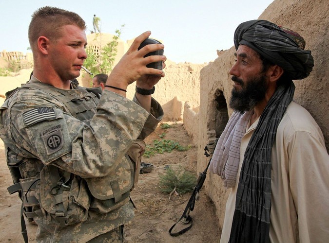 Dane biometryczne wchodzą do użycia nawet w Afganistanie