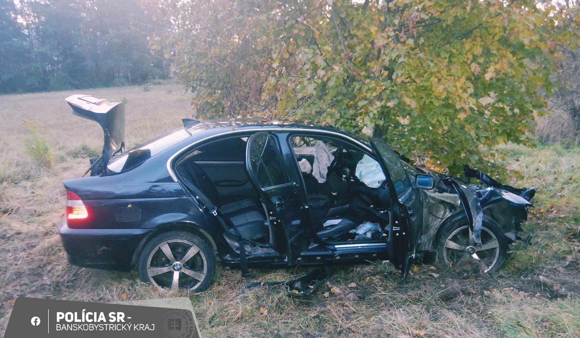K dopravnej nehode došlo na ceste 1/16 v smere z Detvy do Zvolena.
