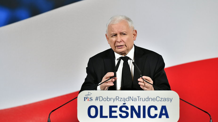 Prezes PiS Jarosław Kaczyński podczas spotkania z mieszkańcami Oleśnicy