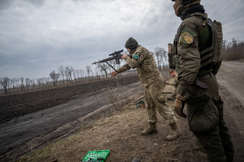 Członkowie Legionu Międzynarodowego podczas ćwiczeń w Ukrainie, 15 marca 2023 r.