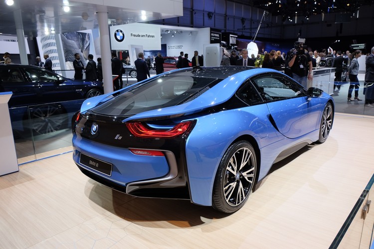 BMW i8