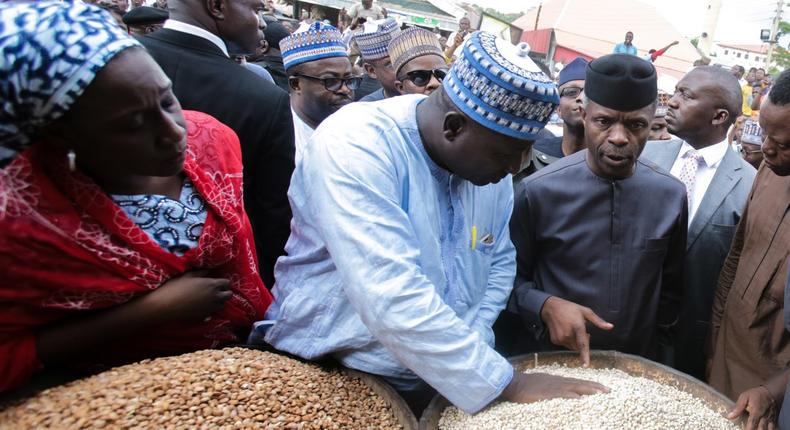 Acting President Yemi Osinbajo visits Garki market, Abuja, on Friday, May 26, 2017.