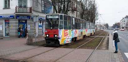 Gonił złodzieja, wpadł pod tramwaj. Krwawy pościg w Częstochowie