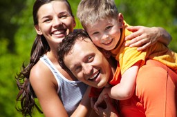 Długi urlop macierzyński nie tylko dla osób na etacie, ale również dla samozatrudnionych