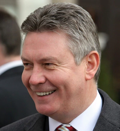 Karel De Gucht, europejski komisarz ds. handlu. Z racji swojego stanowiska musi zajmować sie ACTA, ale prywatnie podobno nie jest jej zwolennikiem. Wikipedia.