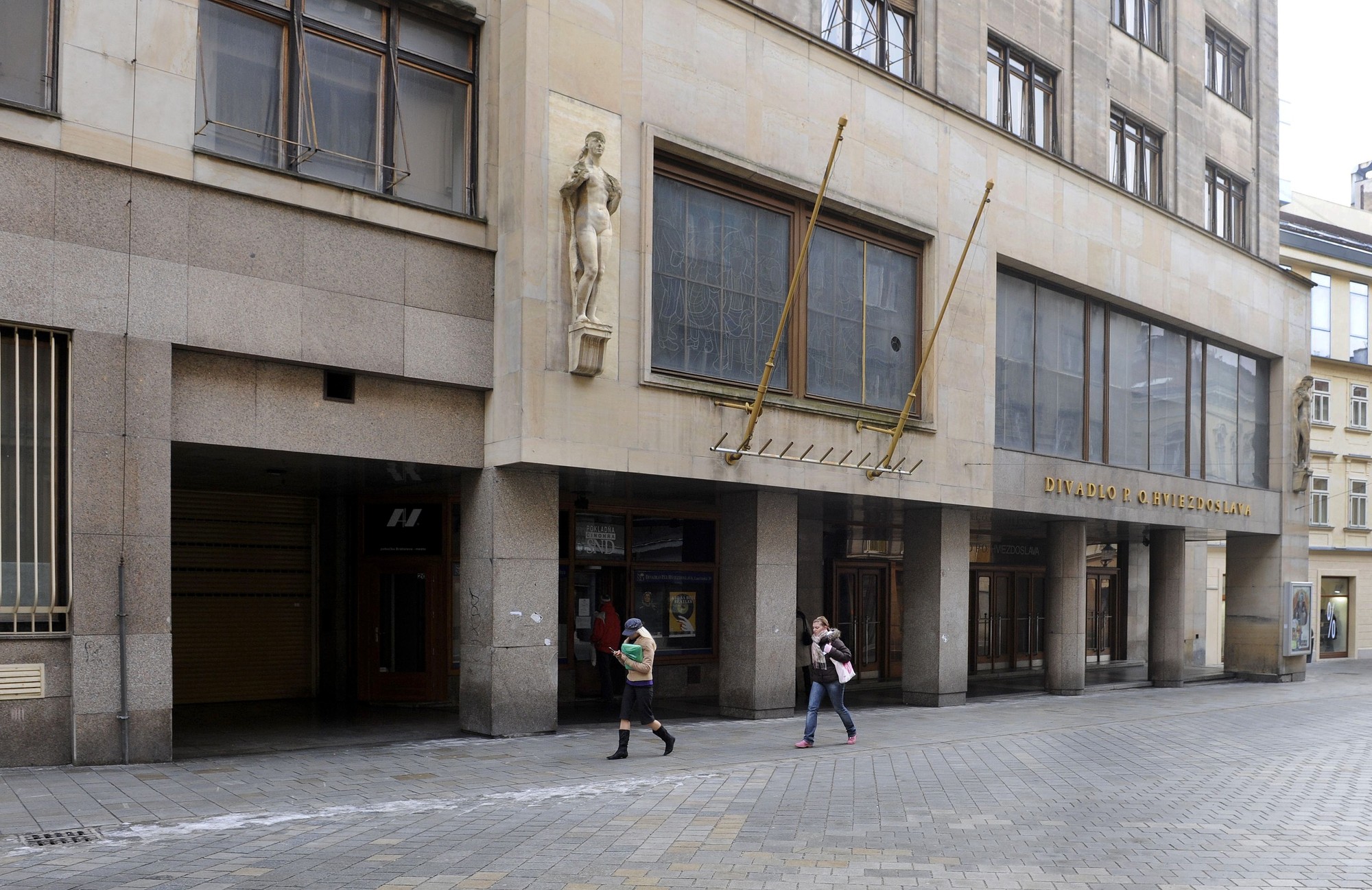 Divadlo Pavla Országha Hviezdoslava v Bratislave.