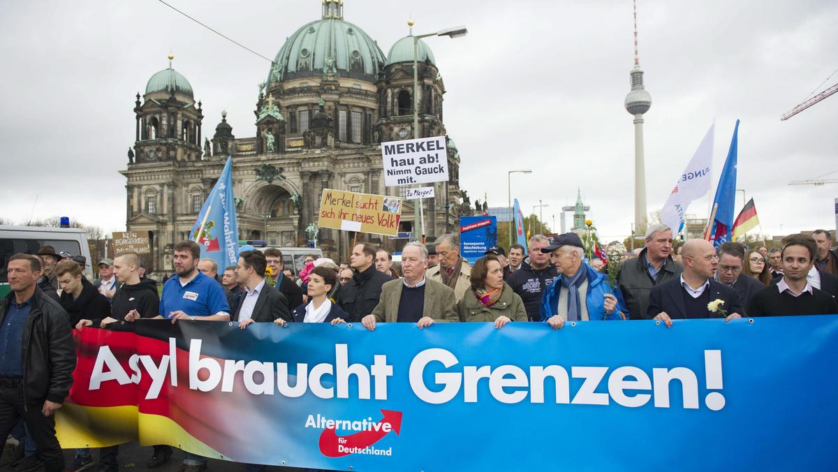Germany, Berlin: Demonstration of AfD party against refugees and Merkel government