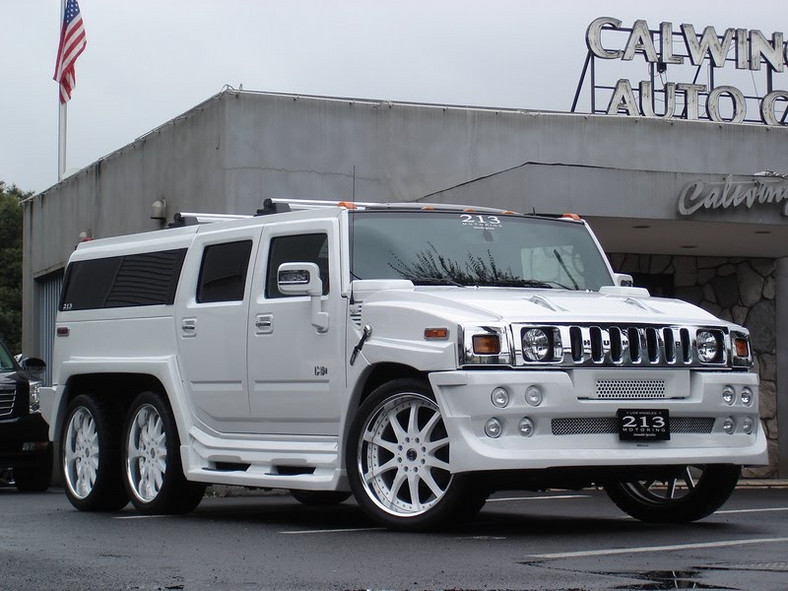 Ultimate Six Hummer H2 z Japonii dla bogatych