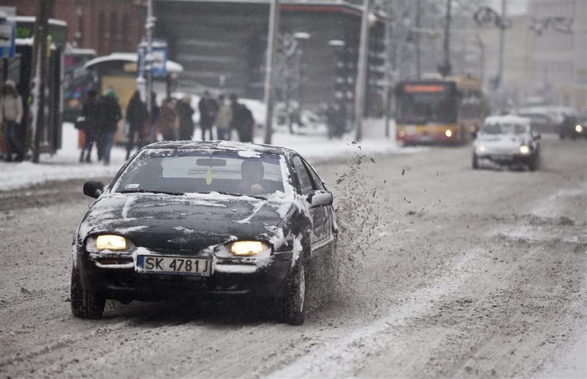 5 cm śniegu i Polska nie robi!