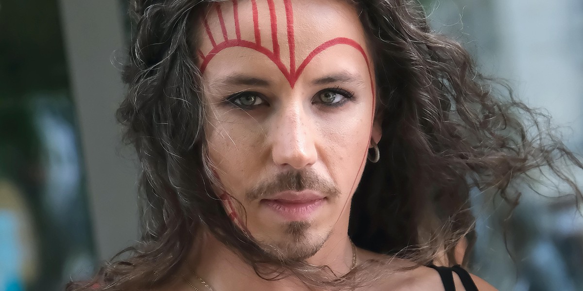 Michał Szpak ostro wypowiedział się o Kościele i katolikach. 