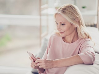 Jak oznaczać treści reklamowe? Prezes UOKiK wydał wytyczne dla influencerów