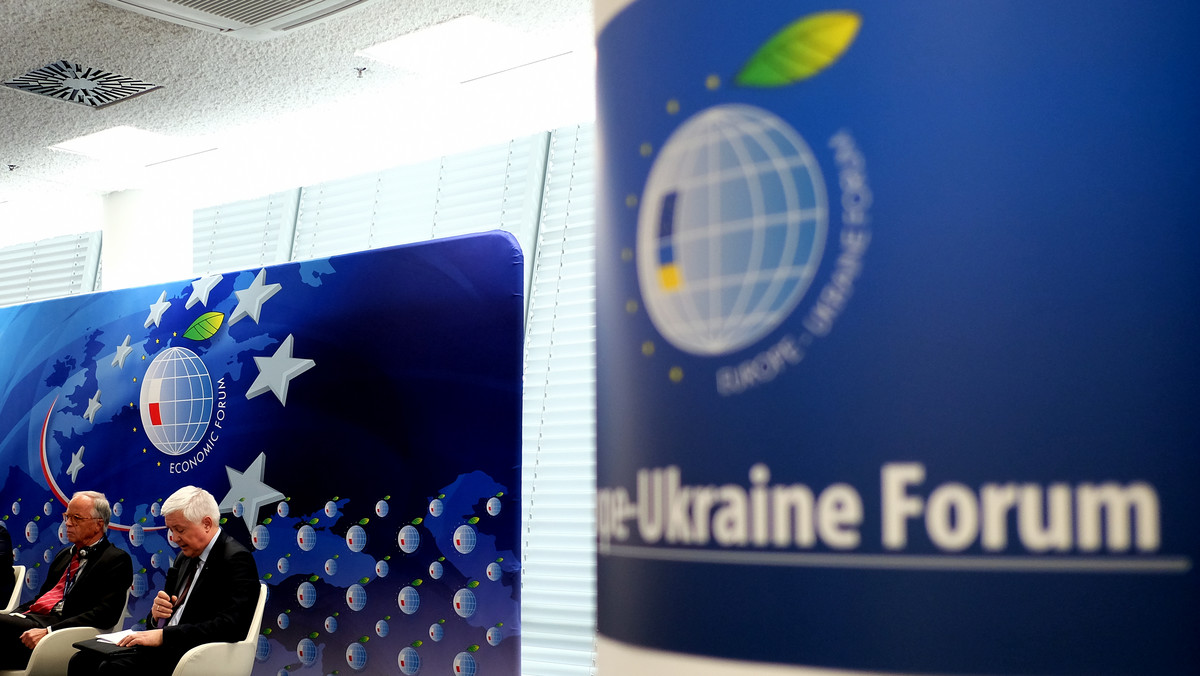 Konfliktowi na Ukrainie i wojnie hybrydowej prowadzonej przez Rosję poświęcony był jeden z paneli na Forum Europa-Ukraina, które od wczoraj odbywa się podrzeszowskiej Jasionce. Eksperci wskazywali m.in. konieczność koordynacji działań państw UE.