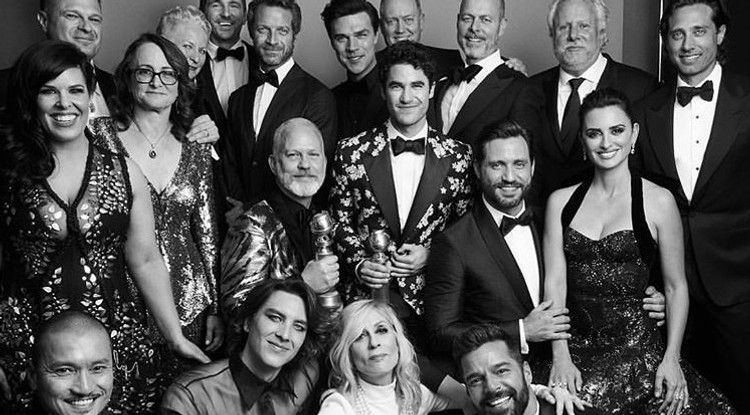 Ryan Murphy az American Crime Story sztárjaival a Golden Globe-on