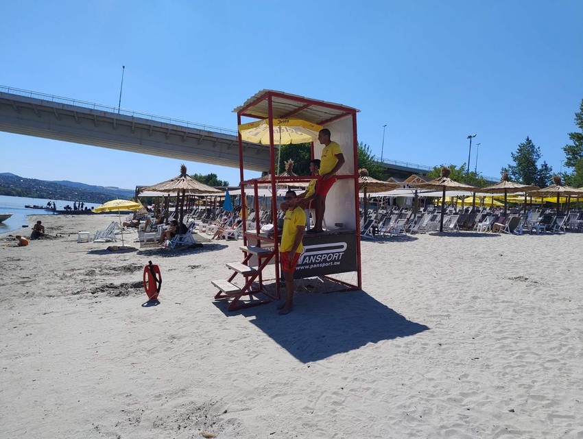 Spasioci na novosadskom kupalištu "Štrand"