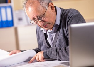 Seniorzy w krzywym zwierciadle [OPINIA]