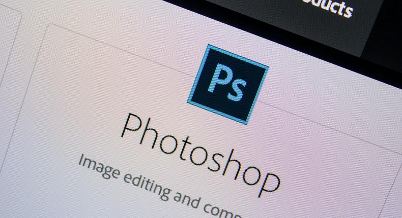 Photoshop Logo Website