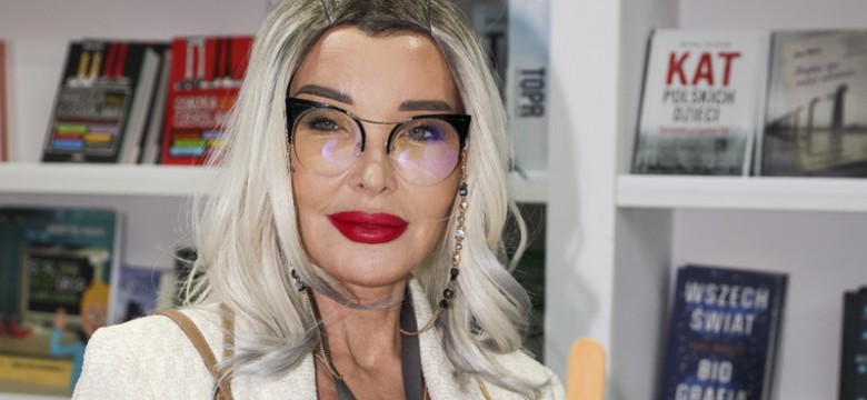 U niej nie ma nudy! Ewa Minge znowu w nowej fryzurze. FOTO