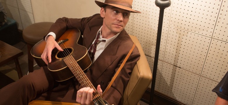 "I Saw the Light": Tom Hiddleston jako Hank Williams. Zobacz ZWIASTUN!