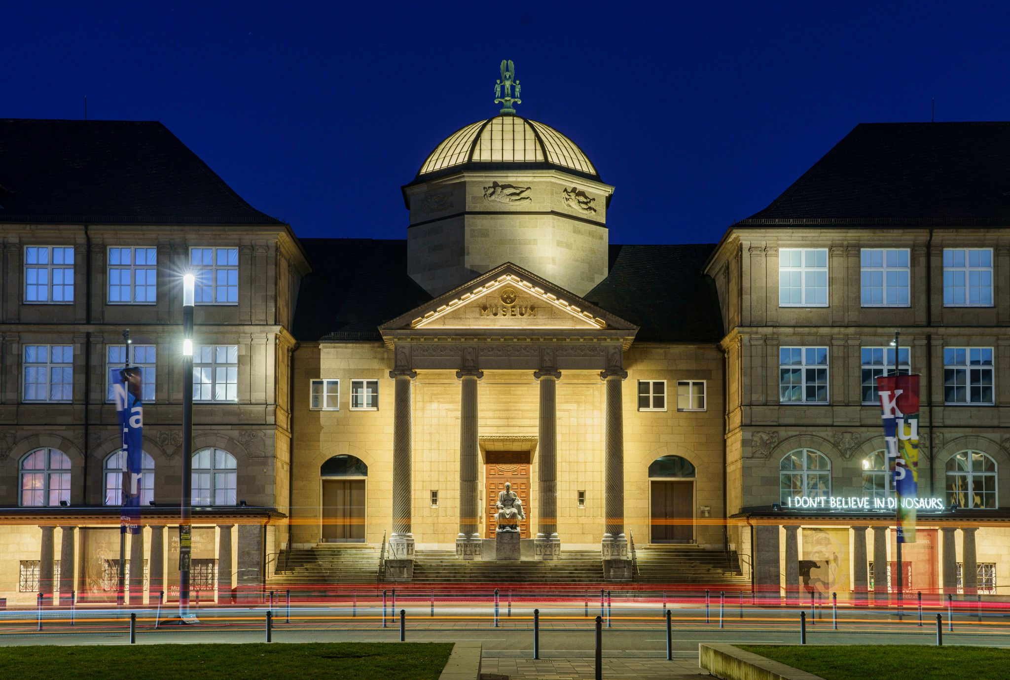 Hunderte Swifties stürmen Museum wegen Swift-Video