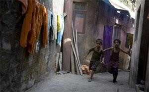 Kadr z filmu &quot;Slumdog. Milioner z ulicy&quot;