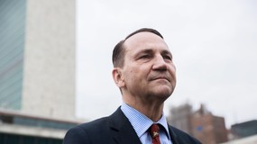 Polacy widzą go jako premiera. "Sikorski to jedyny profesjonalny minister w tym rządzie"