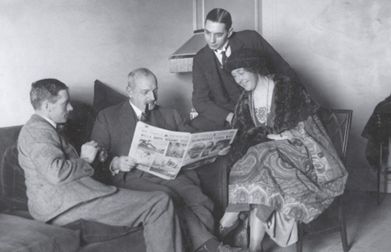 Archie Christie, Major Belcher, Mr Bates i Agatha Christie w 1922 r.