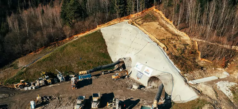 Pierwszy tunel na drodze S1 wydrążony. Wiemy, kiedy gotowy będzie cały odcinek [WIDEO]