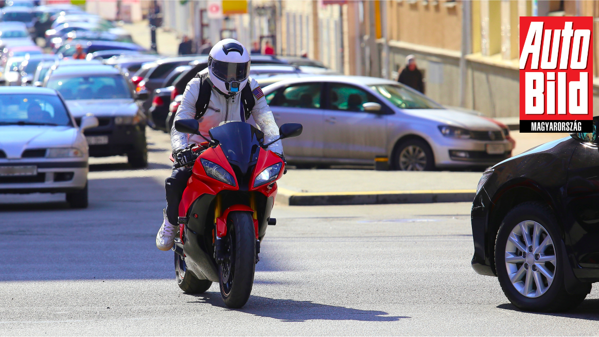 Nyakunkon a motoros szezon: mutatunk néhány fontos tippet a sofőröknek