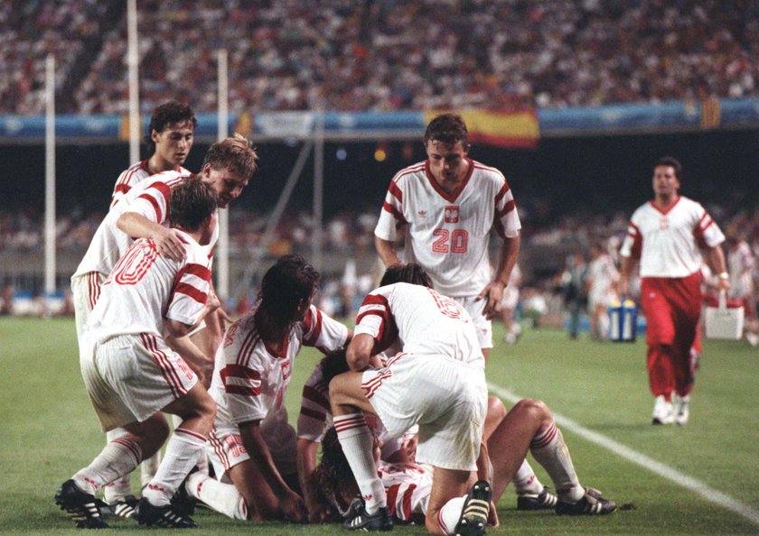 Soccer - Barcelona Olympic Games 1992 - Final - Spain v Poland - Camp Nou, Barcelona