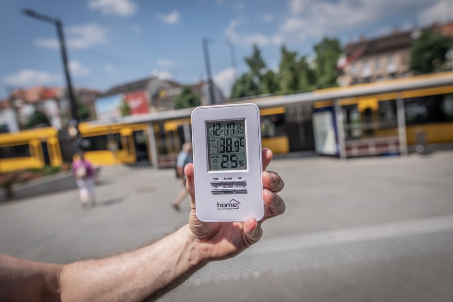 Tavaly a napon már 38,9 Celsius-fokot mért a Blikk újságírója: idén lehet még rosszabb is /Fotó: RAS-archívum