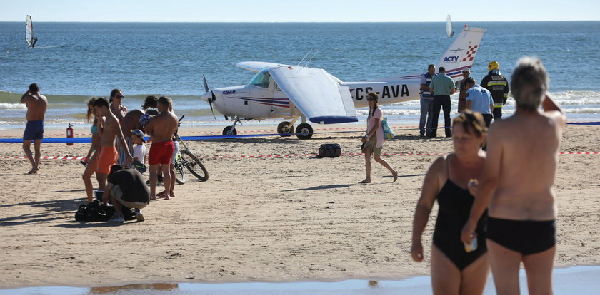 Awaryjne lądowanie na plaży. Samolot zabił dwie osoby
