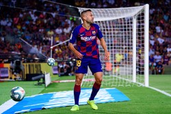 Barcelona i Real wznawiają walkę o mistrzostwo Hiszpanii. Na początek derby Sewilli