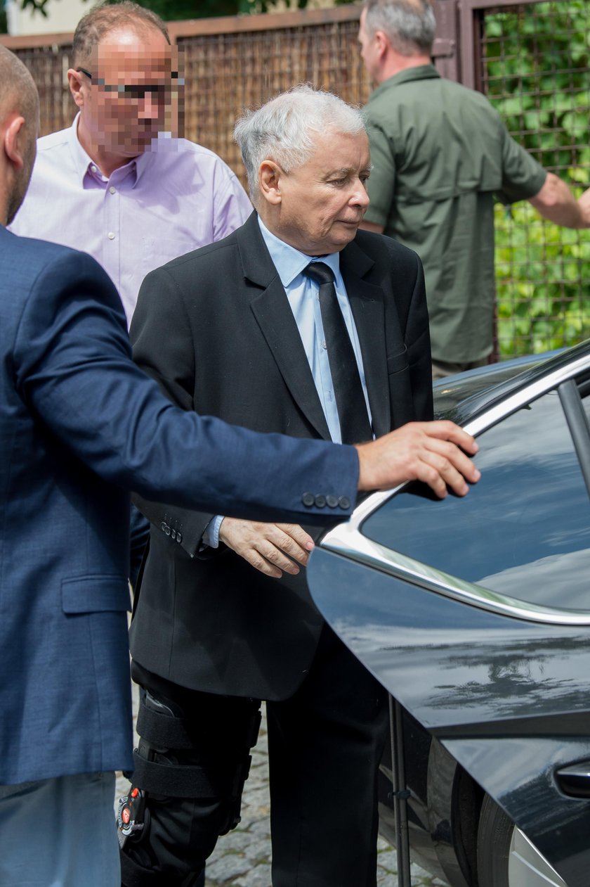 Prezes Kaczyński Wraca Na Nowogrodzką Wezwał Jurgiela Morawieckiego I Brudzińskiego 0457