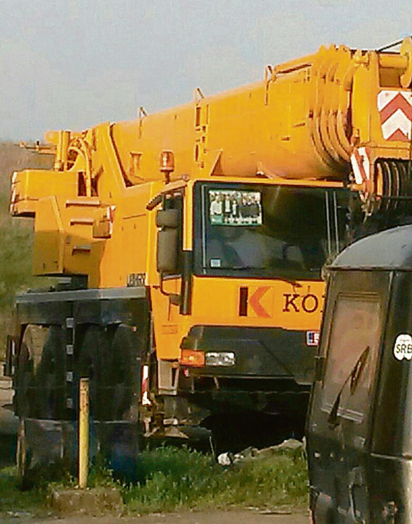 Iz Kolubare: Propagandnim materijalima oblepljeni kamioni, bageri, mašine... 