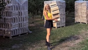  Bojana Ristivojević na selu