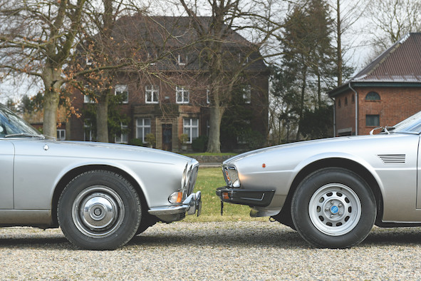 Porównanie Jaguara XJ i De Tomaso Deauville