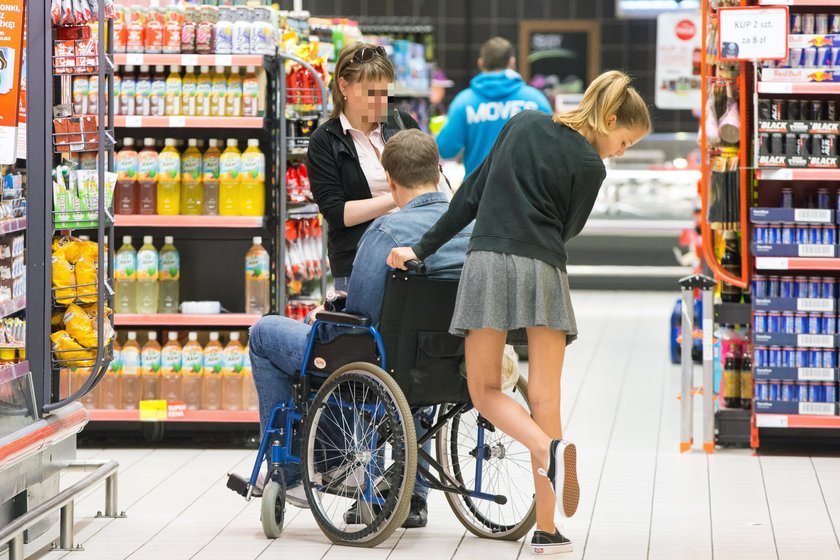 Michał Figurski na zakupach z córką Sonią