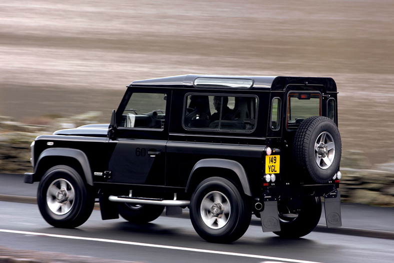 Land Rover Defender SVX: zalotny sześćdziesięciolatek