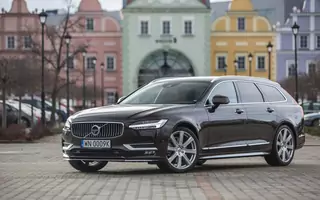 Volvo V90 D5 AWD – kombi też może dobrze wyglądać | TEST 