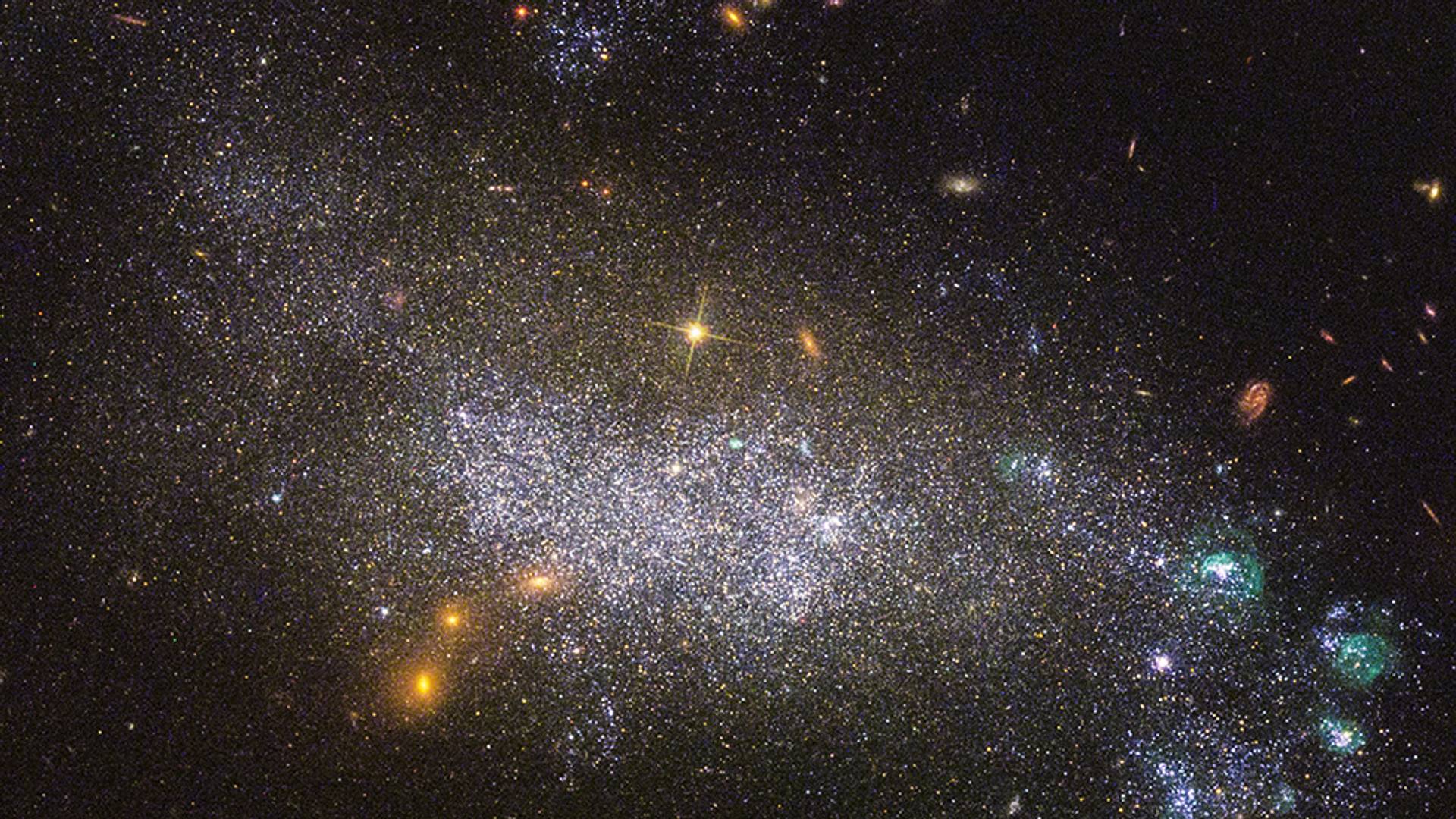 Vasiona, udaljene galaksije i mi: Šta nam je Hubble teleskop zabeležio na rođendan?