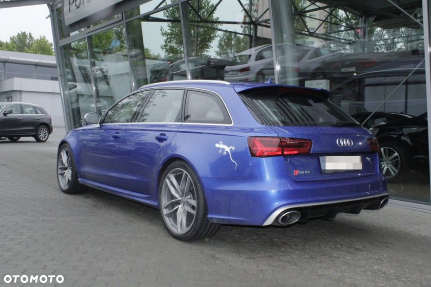 Rozbił audi rs6 w Poznaniu