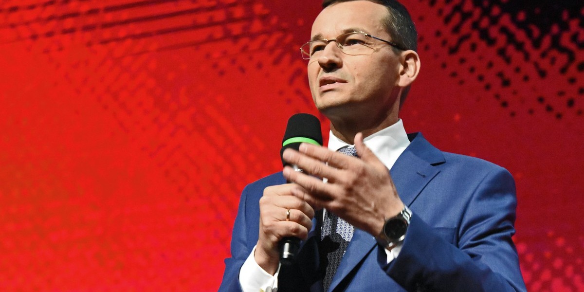 Minister Morawiecki nie ma dla nas dobrych informacji. PKB Polski obniży się o nawet 1 proc.