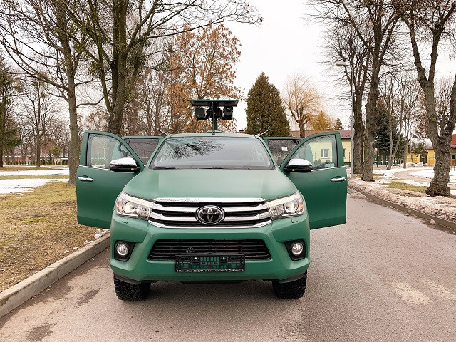 Toyota Hilux straży granicznej