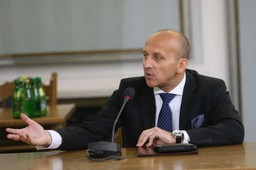 Marcinkiewicz: Kaczyński proponował mi zakup garniturów z partyjnych pieniędzy