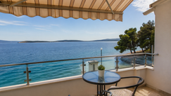 Apartman na moru, ilustracija