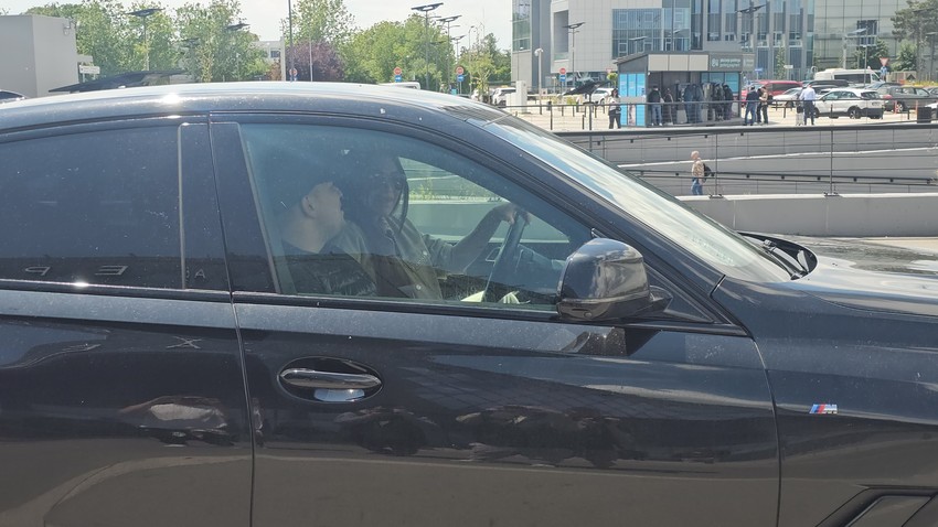 Uroš Živković, aerodrom