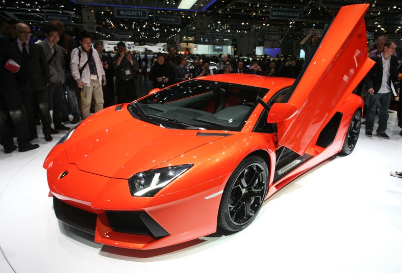 Lamborghini – Aventador, mat. bloomberg